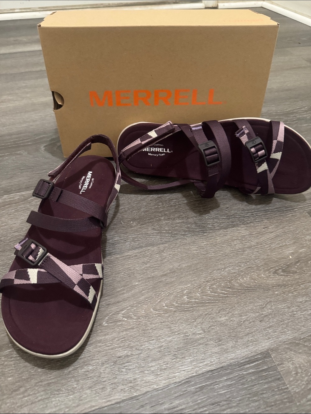 Merrell Women's Plum and Light Lavender Strappy Sandals